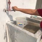 En varios barrios de Babahoyo las familias experimentan una serie de problemas por la falta de agua.