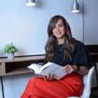 María Dolores Miño, es una abogada especializada en derechos humanos, en lo constitucional, derecho internacional y es docente universitaria.