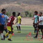 La cancha de Socio Vivienda 2 es sintética y fue un obsequio e la empresa privada. Entrenan todos los días desde las 15:30.