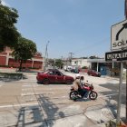 Lugar. Uno de los lugares a intervenir es la avenida Juan De Dios Martínez (avenida Las Monjas) con la calle Isabel Herrería, en la ciudadela Urdesa. Ahí no hay.