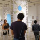 Acto. La artista incita a la contemplación a través de su obra, invitando a encontrar la poética de la naturaleza.