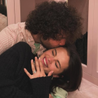 Selena Gomes está oficialmente comprometida con Benny Blanco.
