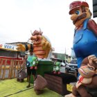 La Ruta de los Monigotes Gigantes se desarrolla cada diciembre en el suburbio de Guayaquil.