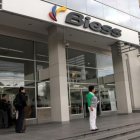 El BIESS entrega préstamos a través de una solicitud en línea.