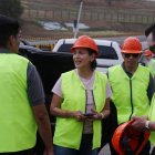 Inspección. La ministra de Ambiente, Inés Manzano realizó un recorrido en la planta de tratamiento de aguas residuales de Guayaquil para evaluar las tomas de muestras que realizan en el río Daule.