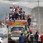 Ambiente previo en las afueras del estadio Banco de Guayaquil.