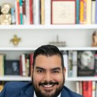 El psicoanalista David Aguirre Panta publicó su primera novela, El Dios del árbol.