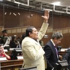 Jorge Chamba, quien llegó a la Asamblea con la bandera de Construye y ahora es un fiel oficialista, intervino en ese punto del orden del día.