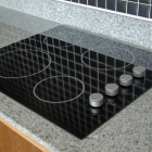 Ecuador entrega cocinas de inducción a los ciudadanos.