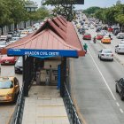 La parada causaba tráfico, según conductores.