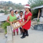 Solidaridad. Teresa apoya a más de 800 niños en la época navideña