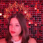 Adrianela presentó el EP Holiday honey