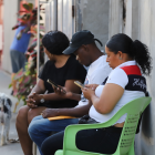 Familiares de niños desaparecidos en Guayaquil.