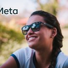 Meta incorporará pantallas a los Ray-Ban mientras la competencia por dominar el mercado de gafas inteligentes se intensifica.