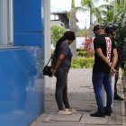 Familiares de los menores desaparecidos en Guayaquil acudieron al Laboratorio de Criminalística.