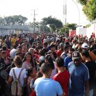 Migrantes hacen filas para realizar sus procesos migratorios, el 22 de diciembre de 2024 en el municipio de Tapachula en Chiapas (México).