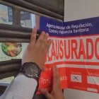 A través de un video, la Arcsa dio a conocer el estado en el que halló el restaurante de comida árabe.