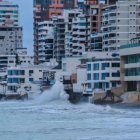 Salinas presentó fuerte oleaje en este último fin de semana.