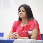 La consejera Elena Nájera solicitó un pronunciamiento oficial del pleno sobre la obligatoriedad de pedir licencia en campaña.