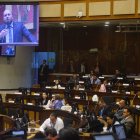 Juan Esteban Guarderas habla ante el Pleno de la Asamblea Nacional durante su juicio político, el 27 de diciembre del 2024.