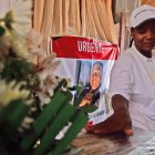 Los menores fueron velados en sus casas.