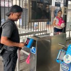 Sorpresa. Los usuarios tenían que recargar más saldo porque no estaban al tanto del alza.