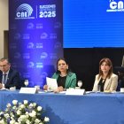 Organismo. Directivos y consejeros del Consejo Nacional Electoral (CNE) han preferido no pronunciarse y dirimir sobre la obligación de licencias.