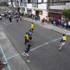 En 2004 nació el campeonato que se tomó la calle Tulipanes, en el tramo entre Palmeras y Viñedos.