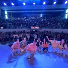 Servicio. La comunidad    ‘La Casa de los imperfectos’ reunió a 1.200 personas en su primer culto dominical.