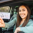 Referencial. Los ecuatorianos deben renovar su licencia de conducir a través del portal de la ANT.