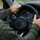 Referencial. Los conductores deben renovar la licencia de conducir cada cinco años.