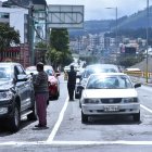 Se establecen multas económicas para quienes infrinjan el Pico y placa en Quito.
