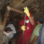 Trabajo. Un grupo de mineros peruanos en sus labores.