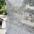 El interior de un vehículo afectado durante un operativo policial este miércoles, en Río de Janeiro (Brasil).