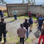 Los vecinos refirieron que el perro que atacó a la mujer era agresivo y solía estar suelto en esa zona de Conocoto.