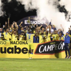 El fútbol ecuatoriano solo tiene torneos oficiales de Serie A, Serie B y Ascenso Nacional