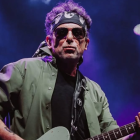Andrés Calamaro es uno de los artistas más influyentes y prolíficos de la música en español.