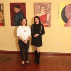 Adelina Landívar, directora Centro Cultural Ecuatoriano Alemán, y la artista Mariana Portilla.