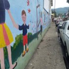 Estudiantes de una escuela en Mapasingue Oeste fueron evacuados por fuertes olores.