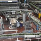 La elaboración de bebidas alcohólicas y no alcohólicas cayó un 10,3%, debido a la baja demanda.