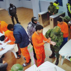 Con un fuerte contingente militar y policial se realizó el traslado de privados de libertad.