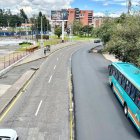 Los trabajo de rehabilitación vial continúan en el redondel del coliseo Rumiñahui.