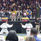 El presidente-candidato  inauguró los Juegos Intercolegiales en el estadio Fernando Guerrero.