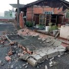 Chiayi. La pared de una casa colapsó tras el fuerte sismo.