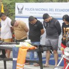 Entre los detenidos hay una mujer, quien habría sido pareja de un líder criminal.