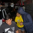 Desesperación. Familiares de la víctima exigen justicia y buscan a la niña