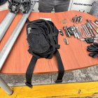 Los detenidos tenían distintas herramientas, un arma de fuego y municiones.