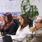 Saltos (centro) es una de las vocales del CPCCS que pidió que Fantoni convoque a sesión para reconsiderar la ratificación de González.