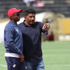 El técnico Omar Asad busca implantar su idea de juego ofensivo en El Nacional.