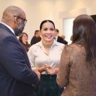 El embajador de Estados Unidos, Art Brown, y la presidenta del CNE, Diana Atamaint.